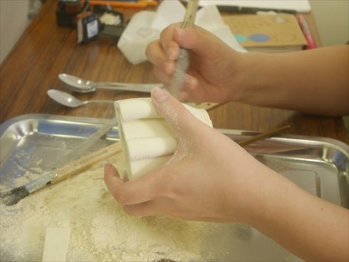 固化しない余分な粉末パウダーを除去